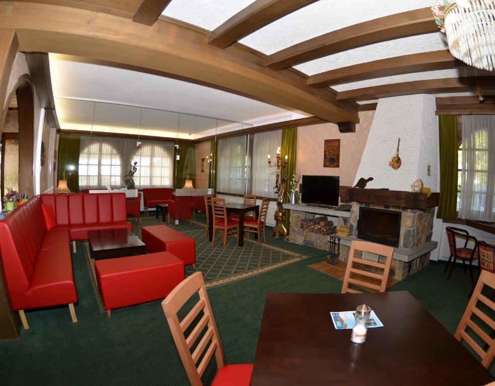 לויקרבאד Hotel Alex מראה חיצוני תמונה